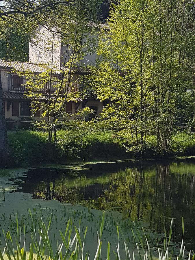 Bed and Breakfast Le Moulin De Charin La Pommeraie-sur-Sèvre Zewnętrze zdjęcie